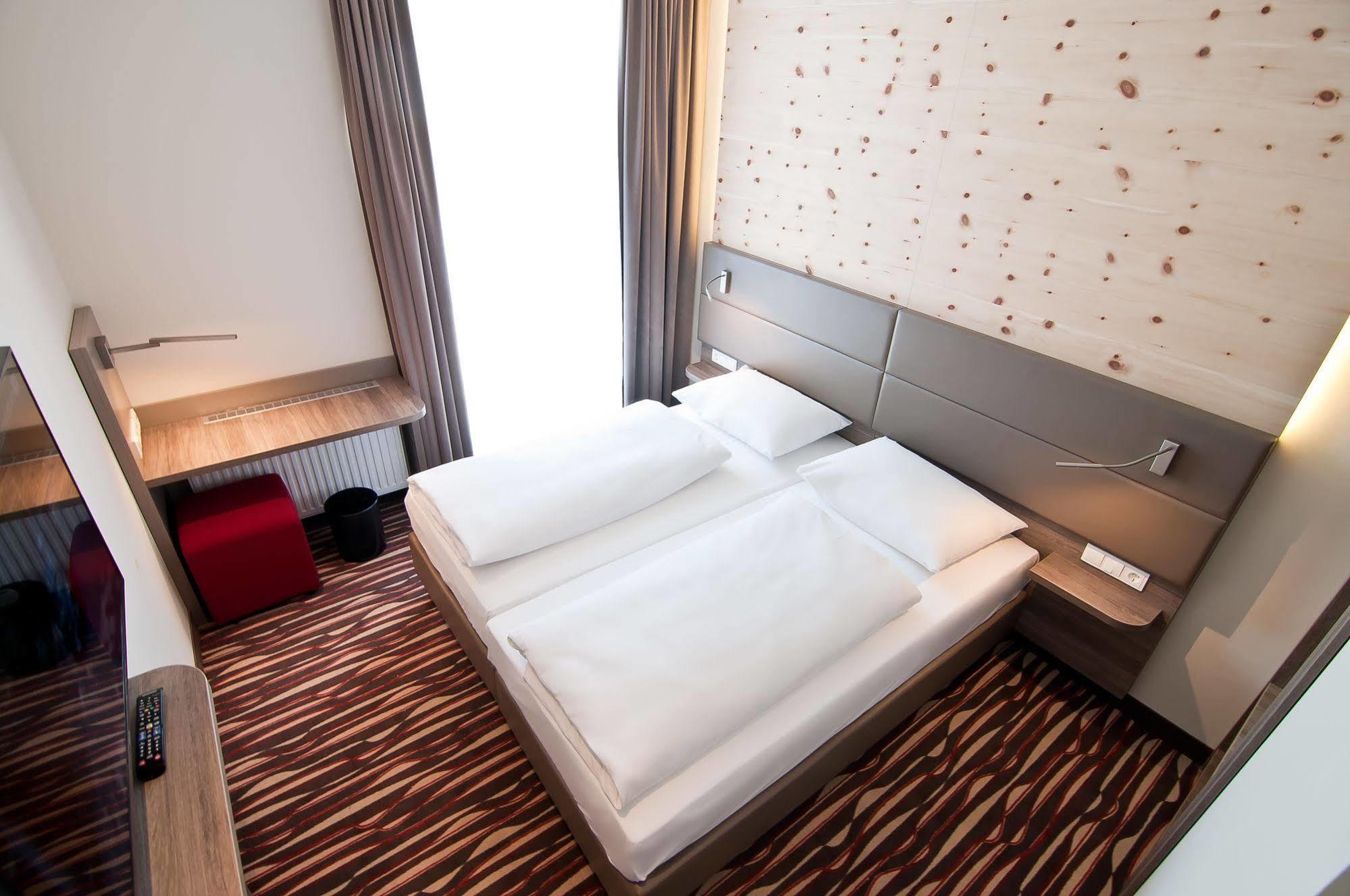 Amaro Hotel Bergkirchen  Kültér fotó